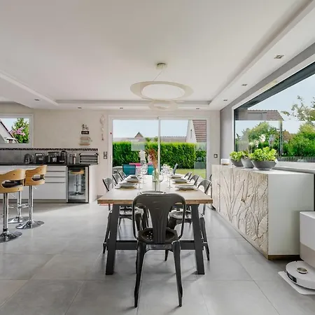 Villa 14 Piscine Chauffee, Jacuzzi Prive Climatise