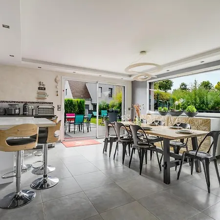 Villa 14 Piscine Chauffee, Jacuzzi Prive Climatise *