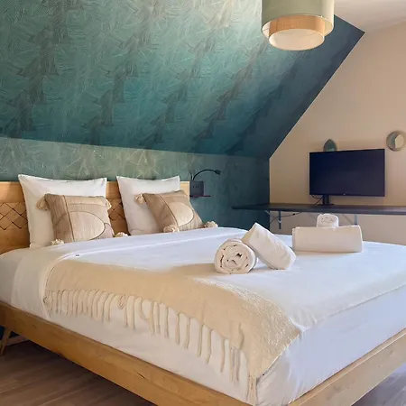 Villa 14 Piscine Chauffee, Jacuzzi Prive Climatise